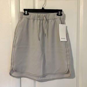 NWT Lululemon On the Fly Skirt, sz 8 with pockets!